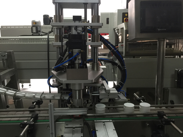 kavanoz kapatma makinesi.jpg