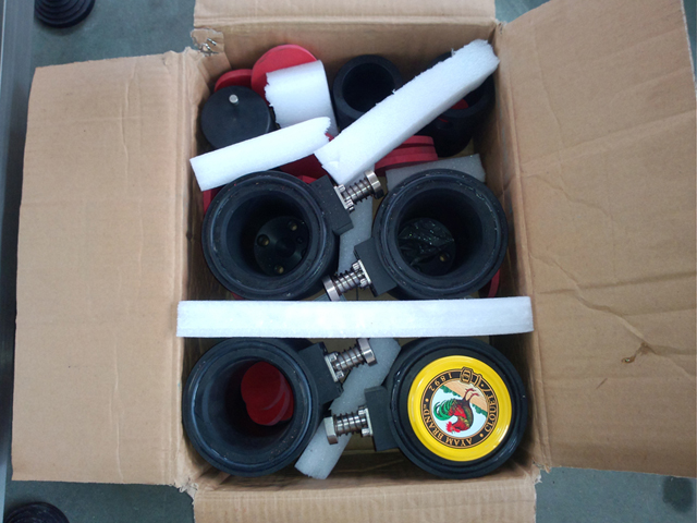 farklı şişe kalıpları için kapak başlıkları.jpg