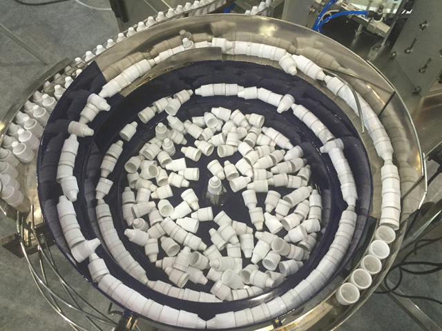 e likit dolumu için vibratör.jpg