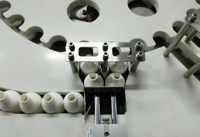 şişe besleyici.jpg