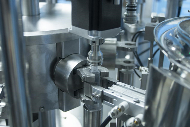 şırınga dolum hattı (6).jpg