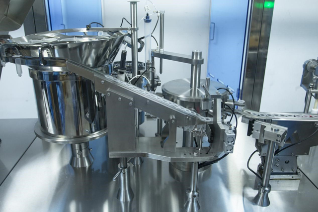 şırınga dolum hattı (1).jpg