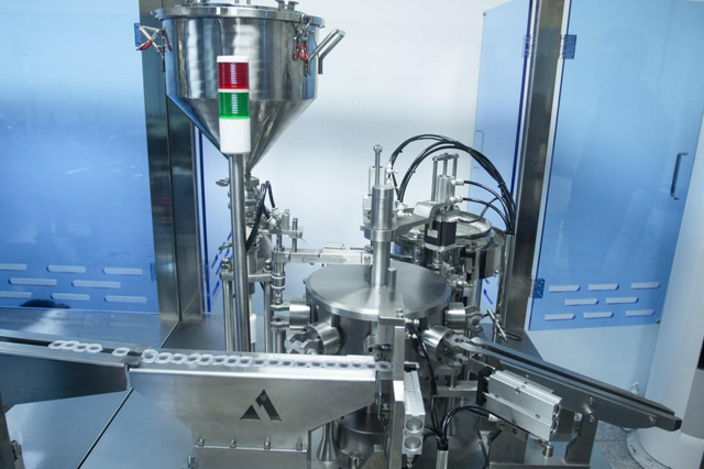 şırınga dolum hattı (2).jpg