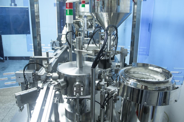 şırınga dolum hattı (3).jpg