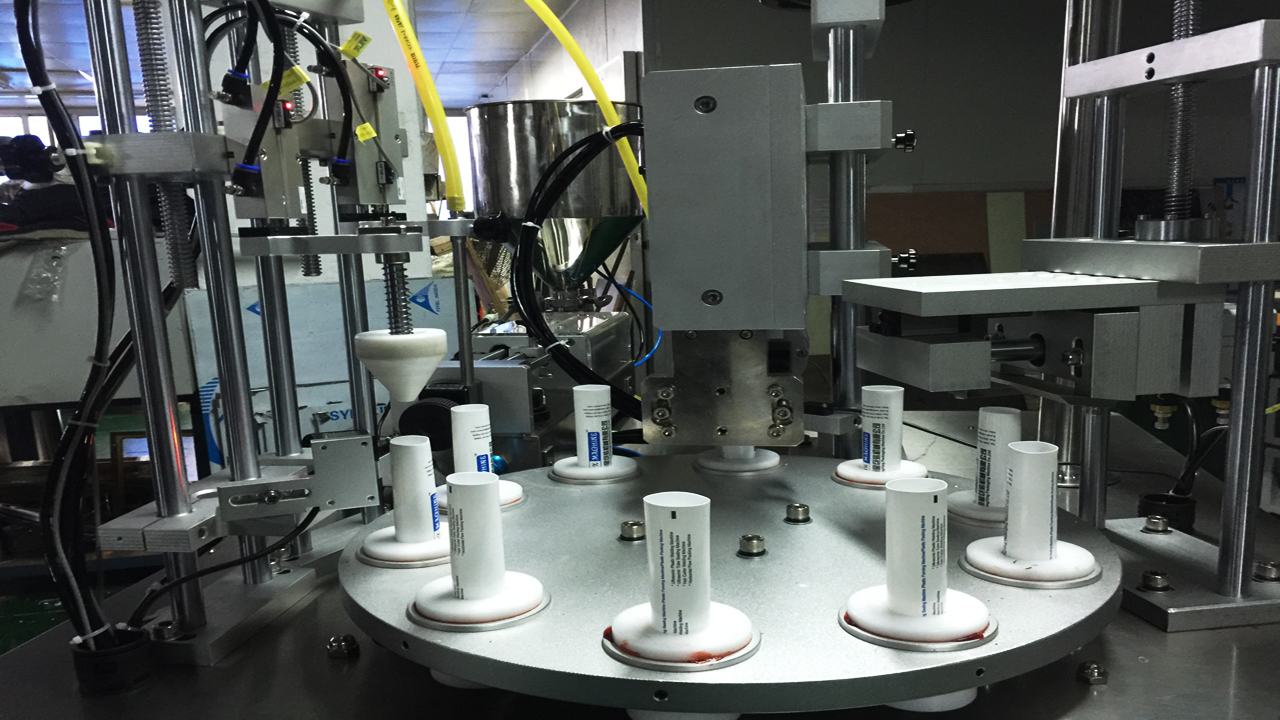 rotary filling sealing machine döner dolum ultrasonik tüplerin kapatılması.jpg