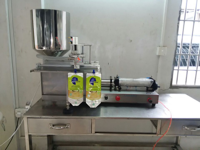 Ağızlı torba dolum makinesi (4).jpg