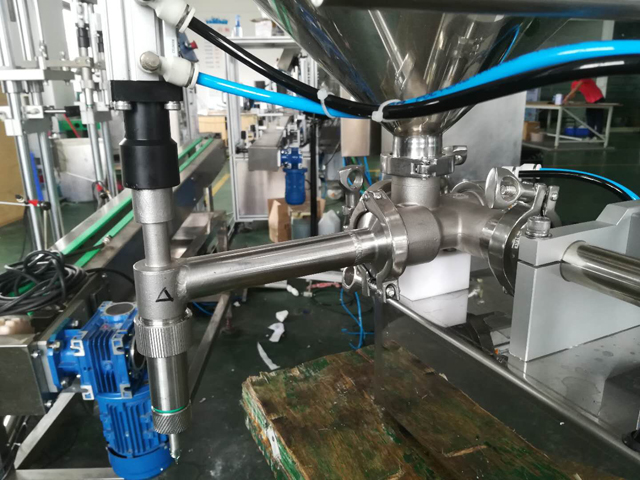 dolum makineleri için dolum nozulları parçası.jpg