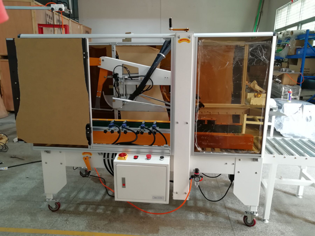 sıcak eriyen tutkal cihazıyla karton kapatıcı (1).jpg