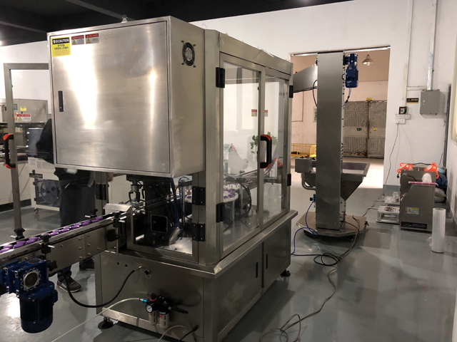 krem kavanozu kapatma makinesinin çizimi (2).jpg